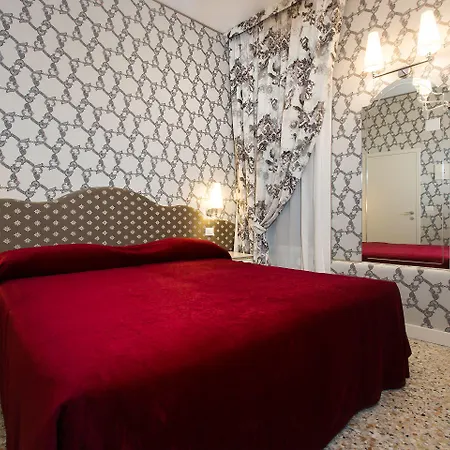 Ca' Nobile Corner 3* Venedig