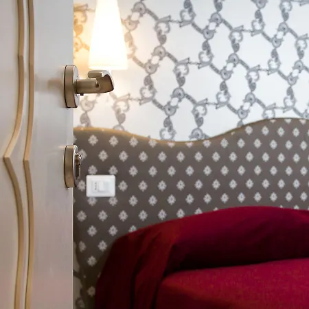 Отель Ca' Nobile Corner 3*