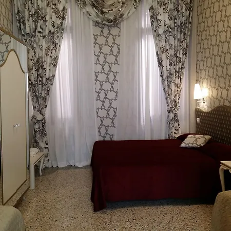 Ca' Nobile Corner 3* Venedik