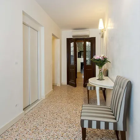 Ca' Nobile Corner