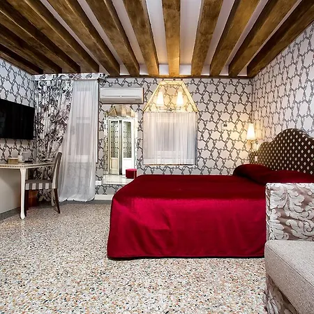 Ca' Nobile Corner Hotel Venecia